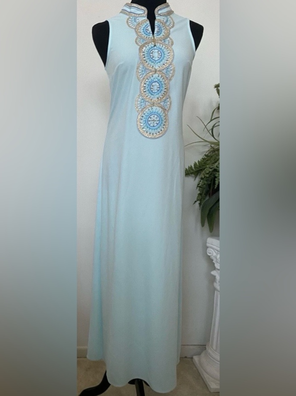 New without tags, Lilly Pulitzer, Jane embroidered blue maxi dress size 00